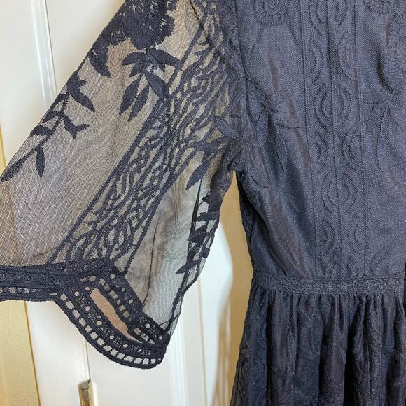 By Together Black Lace Dress Maxi Deep V-Neck Lace 3/4 Sleeve Small - Picture 3 of 6